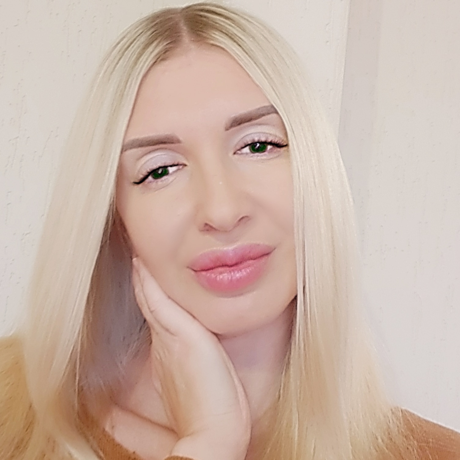 Как сделать белые брови и ресницы